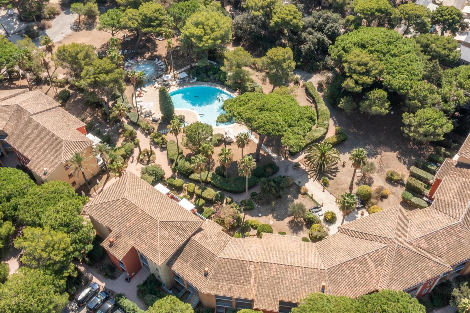 Residence Pierre & Vacances La Pinede Hyeres Exterior photo